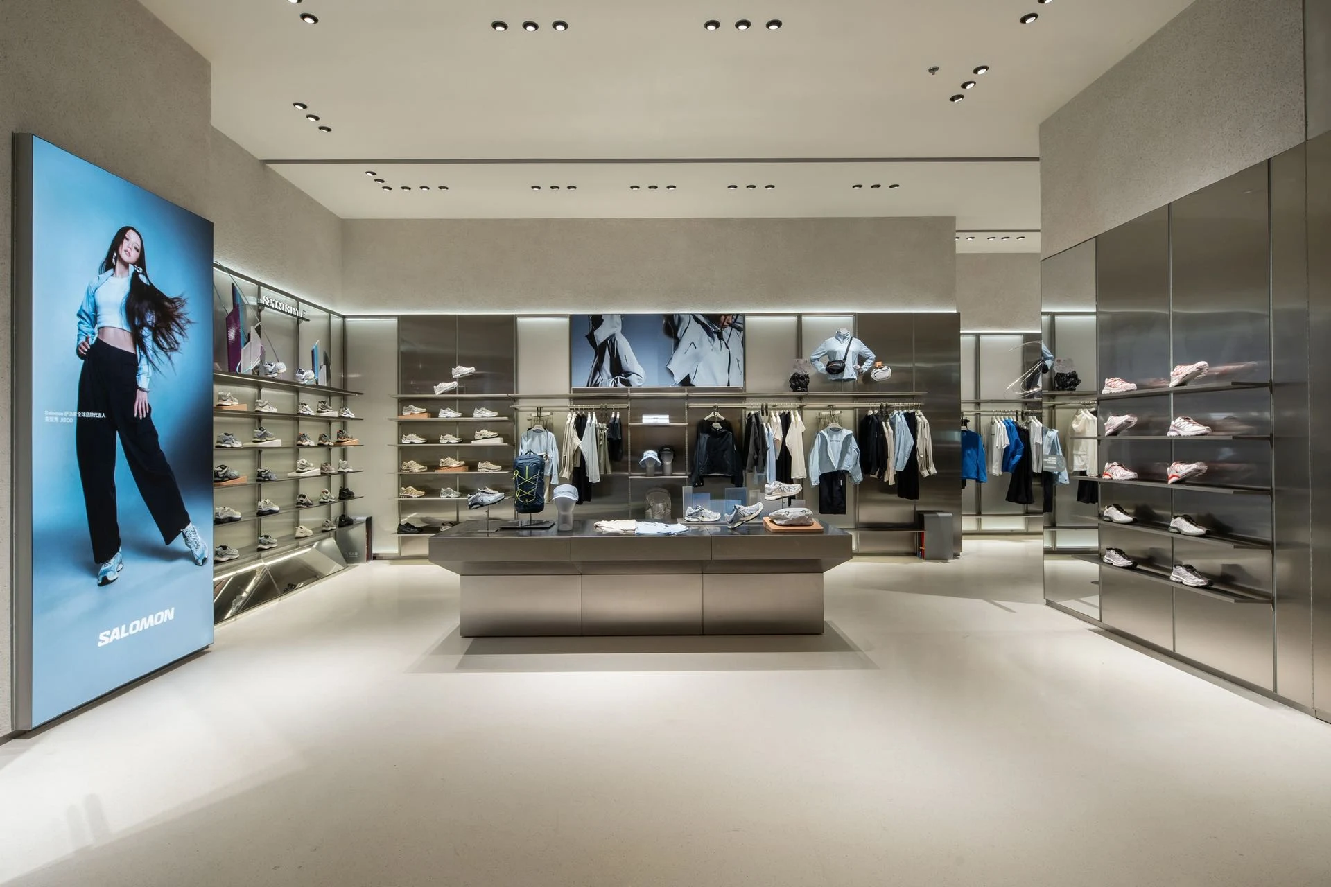 Salomon Store, project view 3
