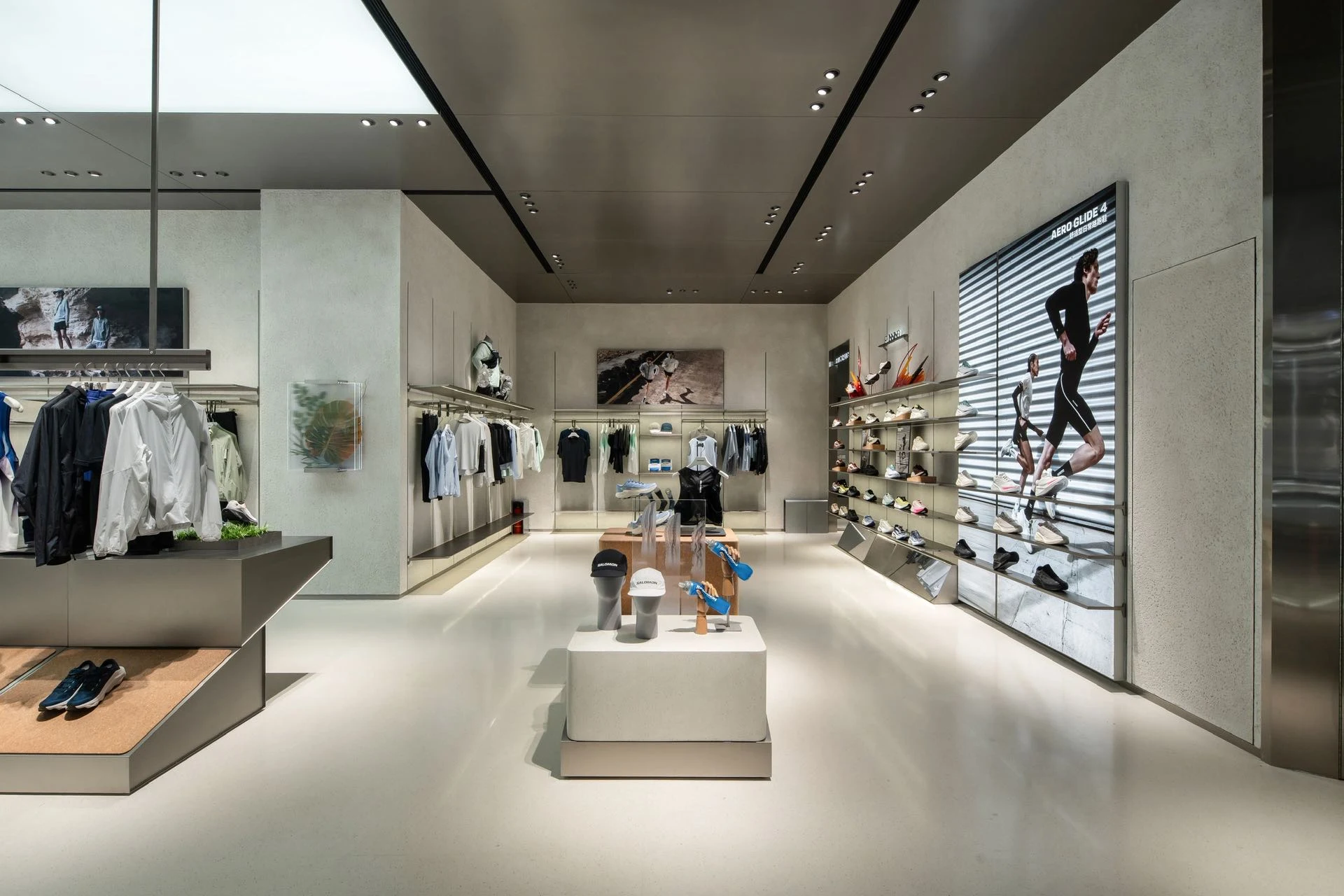 Salomon Store, project view 7