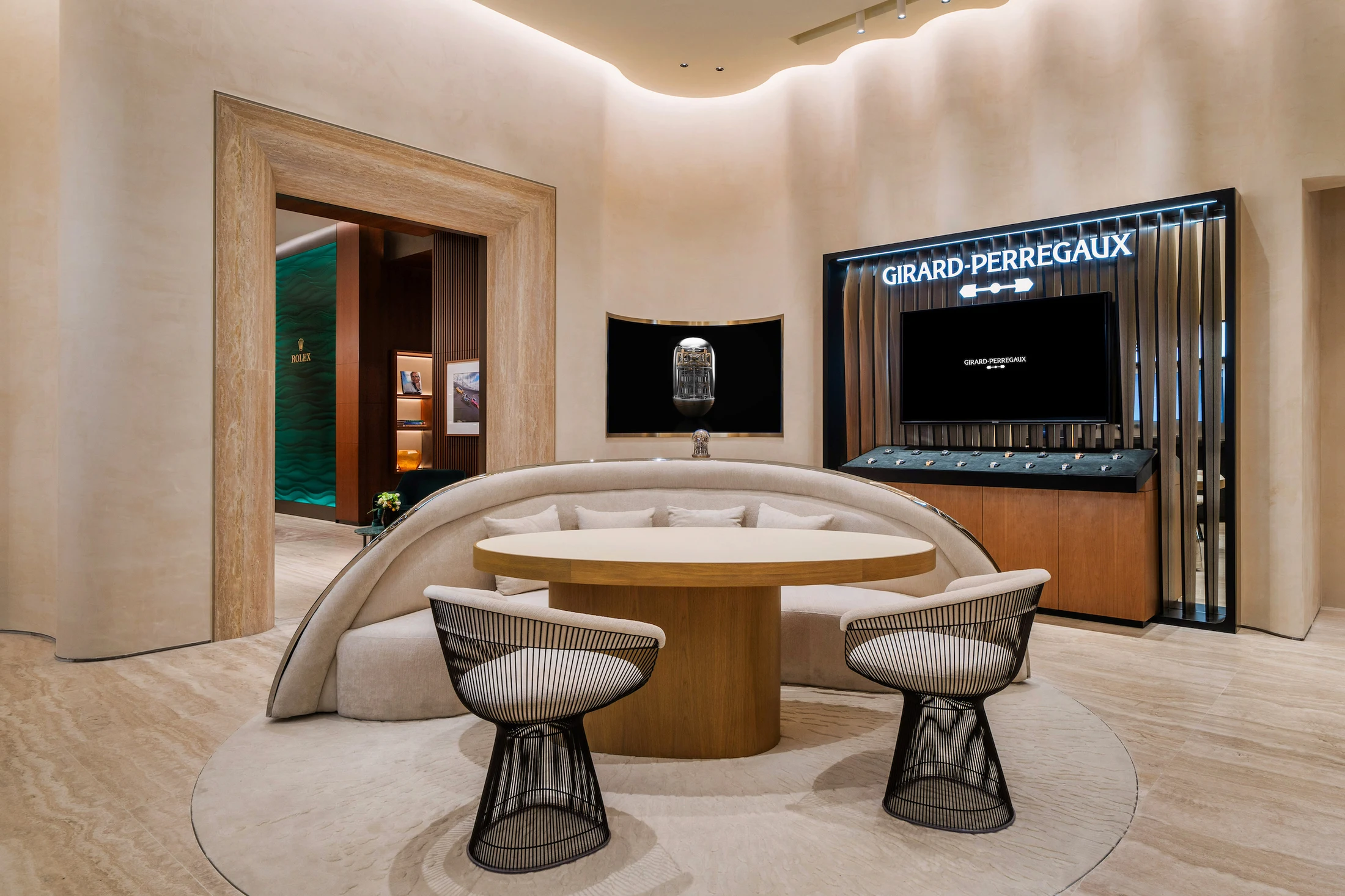 The Hour Glass Boutique, project view 3