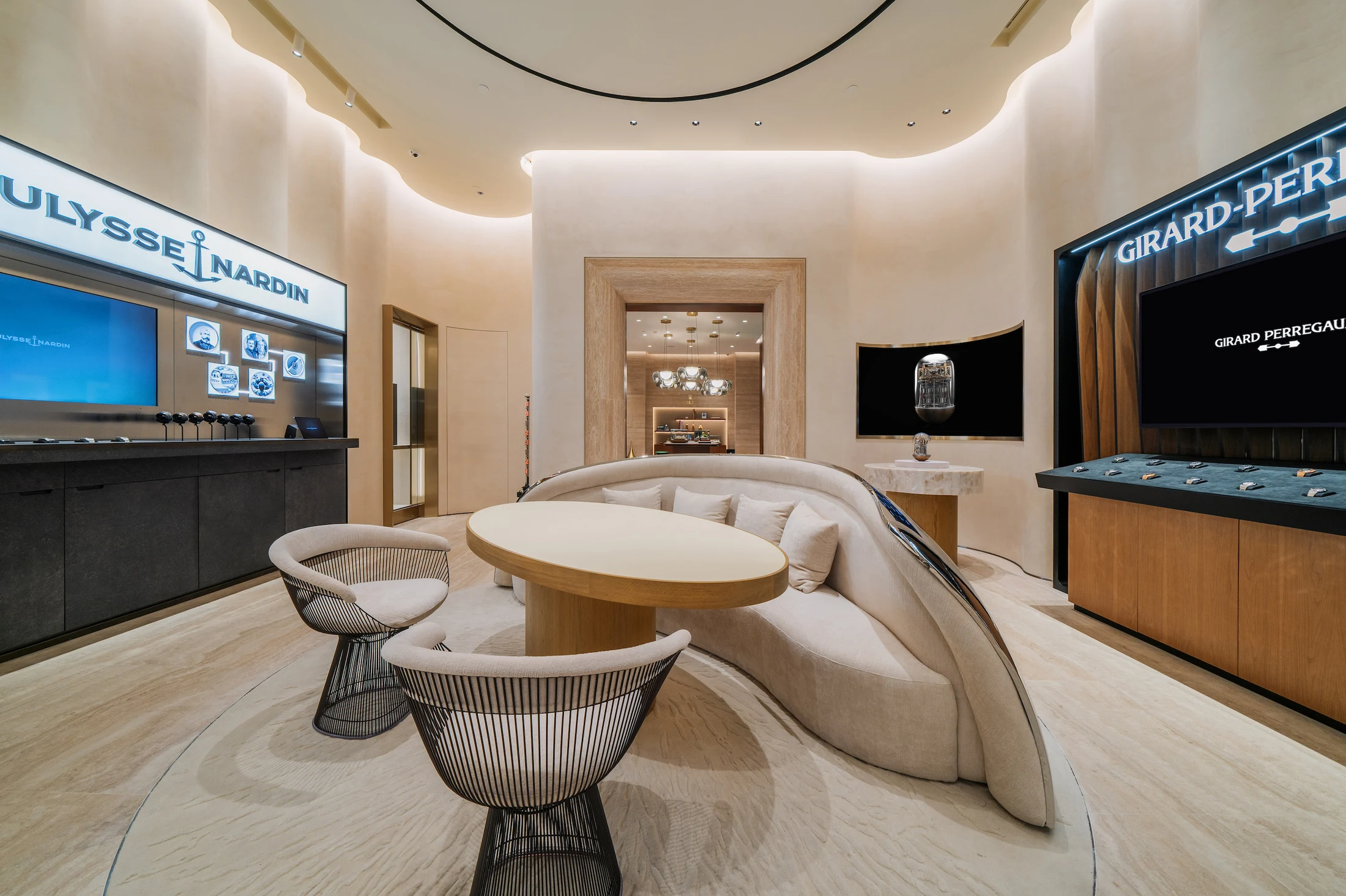 The Hour Glass Boutique, project view 7